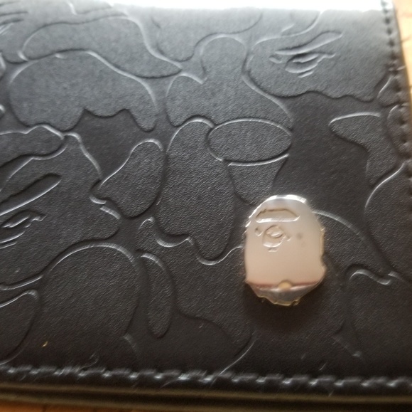 A bathing ape unisex wallet - Picture 1 of 4